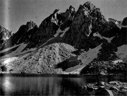 Kearsarge Pinnacles (Ansel Adams)