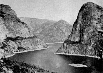 Hetch Hetchy reservoir, 1924, after Dam was built.