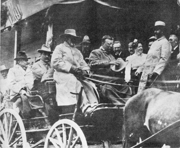 President Theodore Roosevelt arriving at the Wawona Hotel, 1903.